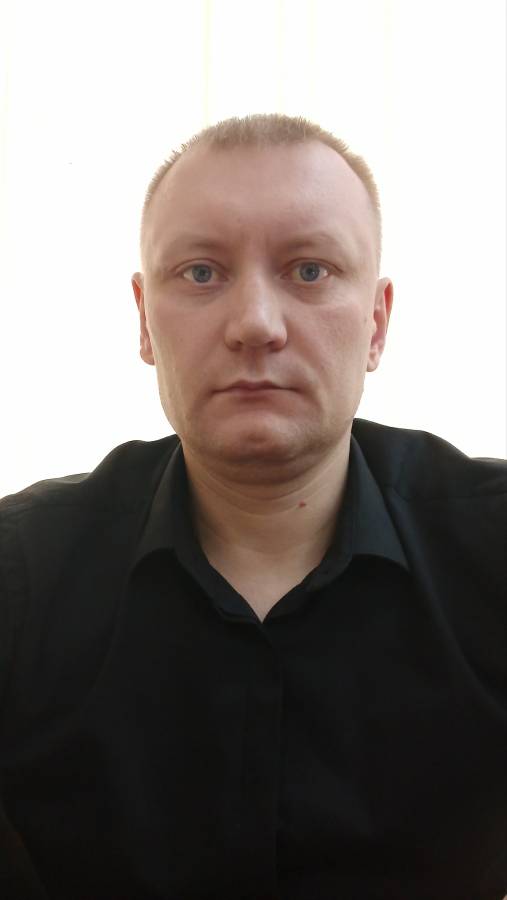 Ефремов Дмитрий Григорьевич.